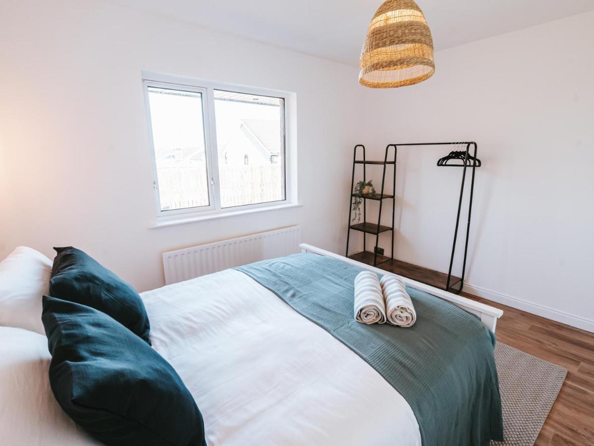 Tideaway - Cosy Seaside Village Bungalow Near Beach Castlerock Exterior foto